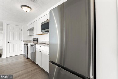 3371 Yost Ln unit 201, Dumfries, VA 22026 - photo 6