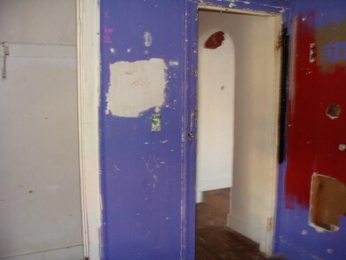 51 S Gladstone Ave, Columbus, IN 47201 - photo 7