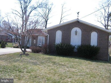 205 Russelcroft Rd, Winchester, VA 22601 - photo 2