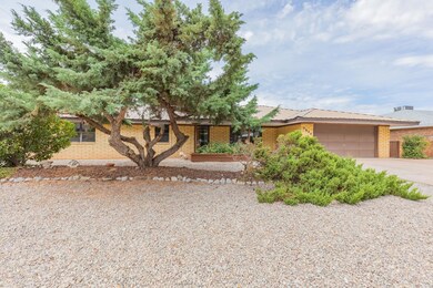 2804 Carmel Dr, Alamogordo, NM 88310 - photo 3