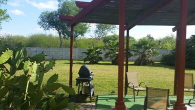 1413 Wildwood Dr, Weslaco, TX 78596 - photo 5