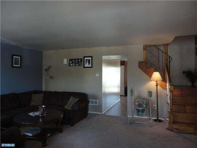 427 Colonial Dr, East Greenville, PA 18041 - photo 2