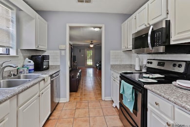 5136 Cumberland Cove Dr, Baton Rouge, LA 70817 - photo 6