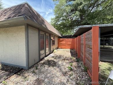 5303 E 32nd Place unit A, Tulsa, OK 74135 - photo 5