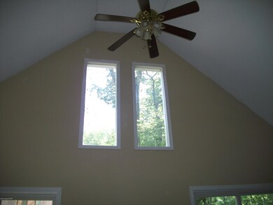 9493 Juniper Dr, Tobyhanna, PA 18466 - photo 4