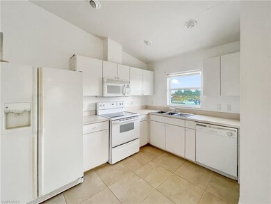 1246 Columbus Blvd unit A, Fort Myers, FL 33913 - photo 6