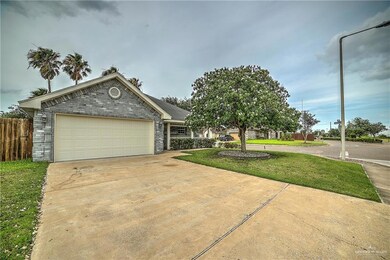 1901 Bald Cypress Dr, Weslaco, TX 78596 - photo 3