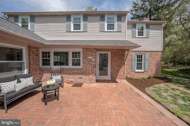 621 Vassar Rd, Wayne, PA 19087 - photo 2