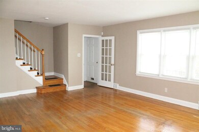 8112 Glen Gary Rd, Towson, MD 21286 - photo 2