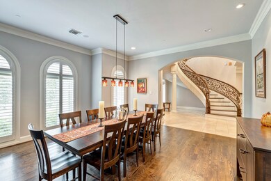 251 Piney Point Rd, Houston, TX 77024 - photo 5