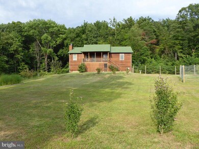 765 Timberland Manor Dr, Bentonville, VA 22610 - photo 3