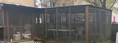 137 Riverview Dr, New Castle, DE 19720 - photo 2