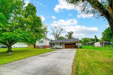 1745 Evergreen Dr, Lima, OH 45806 - photo 2