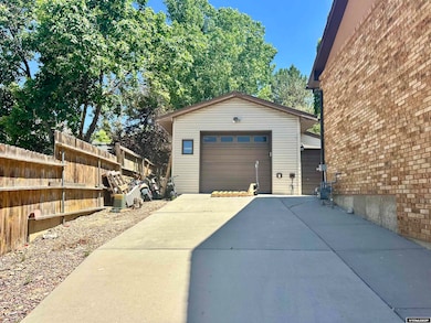 2030 Carson St, Rock Springs, WY 82901 - photo 4