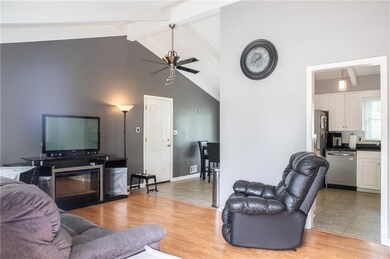 7110 Edgewood Blvd, Shawnee, KS 66203 - photo 3