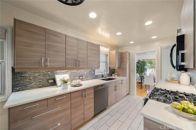 2027 E Appleton St unit 1, Long Beach, CA 90803 - photo 3