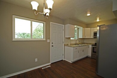 Kitchen (2)