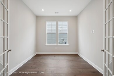 NJ_RGOF_Woodgate_100_Office