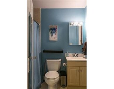 16 Foster St unit 2, Boston, MA 02109 - photo 6