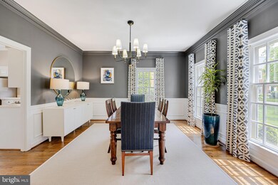 702 Kings Ct, Alexandria, VA 22302 - photo 4