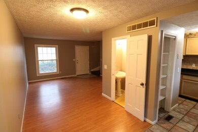 2444 Hardesty Dr S unit 1, Columbus, OH 43204 - photo 2