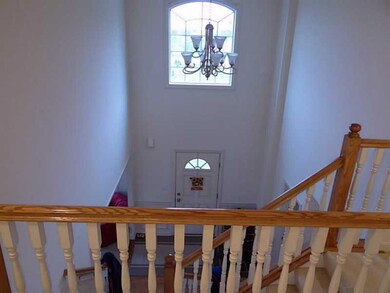 Entry/Foyer.
