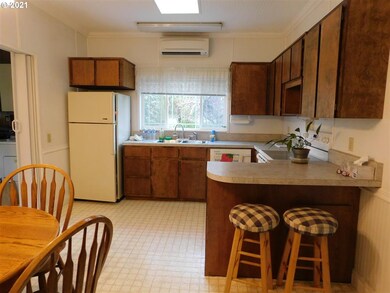 54346 Arago-Fishtrap Rd, Myrtle Point, OR 97458 - photo 5