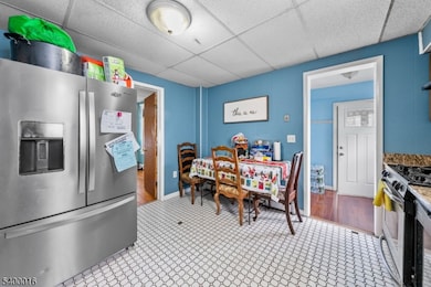 11 Hazel St unit 1-2, Morristown, NJ 07960 - photo 5