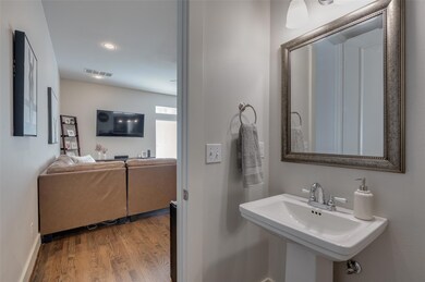 5618 Lindell Ave unit 6, Dallas, TX 75206 - photo 7