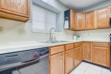 17406 Eastwood Cir, Houston, TX 77095 - photo 5