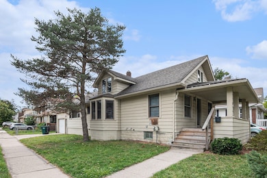 1346 Eureka St, Lansing, MI 48912 - photo 3