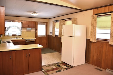 16 Pond St, Barre, VT 05641 - photo 4