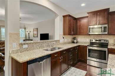 UPGRADED KITCHEN WITH MUSIC PORT & 2 SPEAKERS, GRA