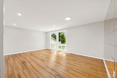 24 Stony Run Rd, Newburgh, NY 12550 - photo 4