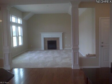 10575 Angelina Dr, North Royalton, OH 44133 - photo 2