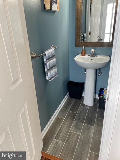 1004 Coventry Pointe Ln unit 104, Pottstown, PA 19465 - photo 3