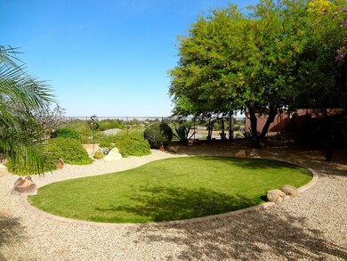 2162 N Stapley Dr, Mesa, AZ 85203 - photo 2