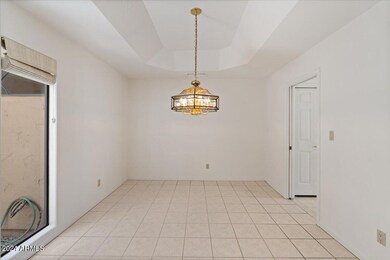 04-Dining Room