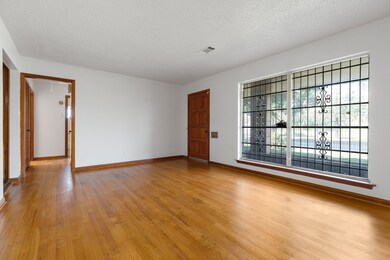 4210 Cavalcade St, Houston, TX 77026 - photo 4