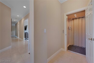 642 Vintage Reserve Cir unit 3-D, Naples, FL 34119 - photo 4