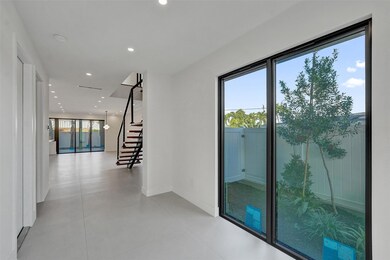 1527 NE 15th Ave, Fort Lauderdale, FL 33304 - photo 4