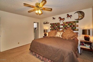 Master Bedroom2