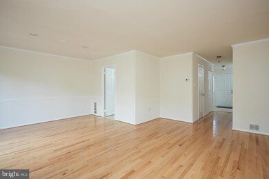 10262 Arizona Cir, Bethesda, MD 20817 - photo 7