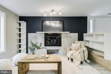 126 W Barre St, Baltimore, MD 21201 - photo 4