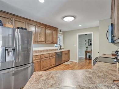 4150 Phillips Ln, North Prince George, VA 23860 - photo 7