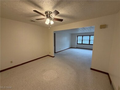 52 Southwoods Ave, Youngstown, OH 44512 - photo 5