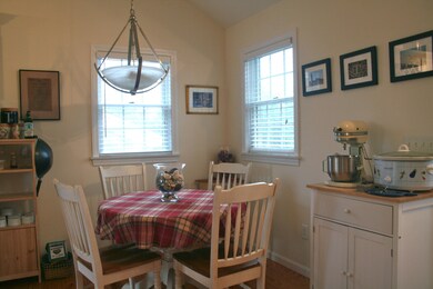 6 Shore Rd., U-22, 6