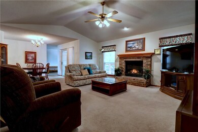 7 Presley Ln, Bella Vista, AR 72714 - photo 5