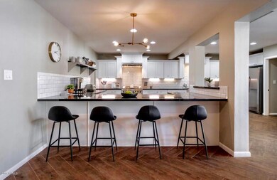 Kitchen Bar