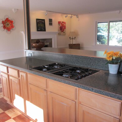 5010 Roger Dr, Anchorage, AK 99507 - photo 7